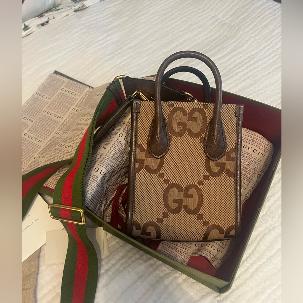 Gucci cross bag
